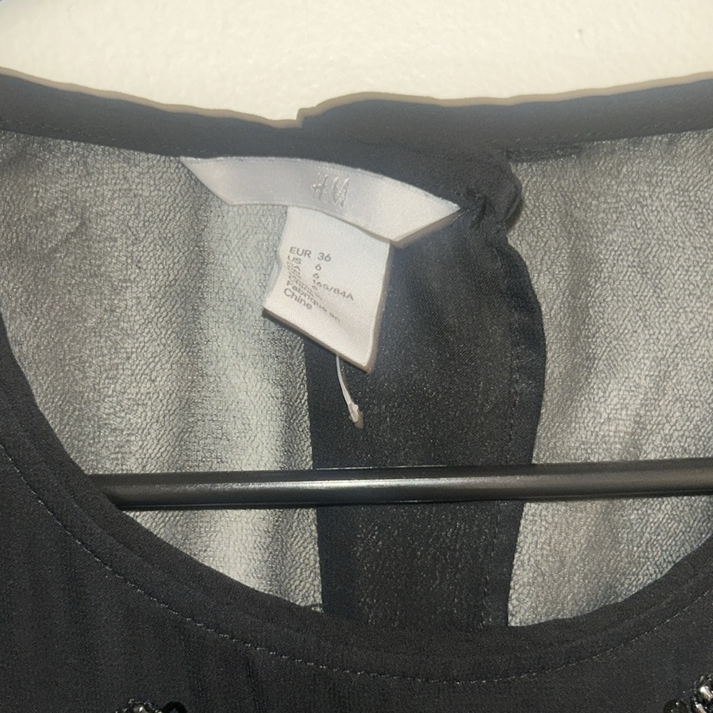 Modest top - Picture 4 of 5